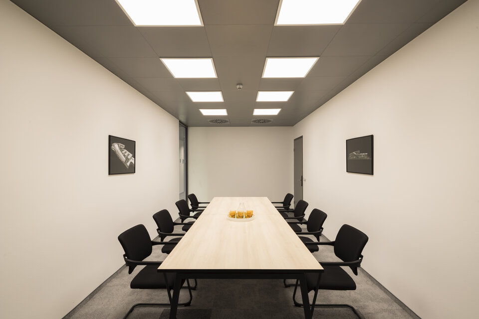 Experience office settings anew