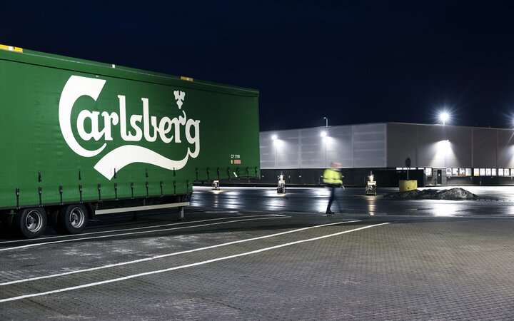 Carlsberg gana en seguridad y eficiencia con la instalación de las luminarias LEDVANCE