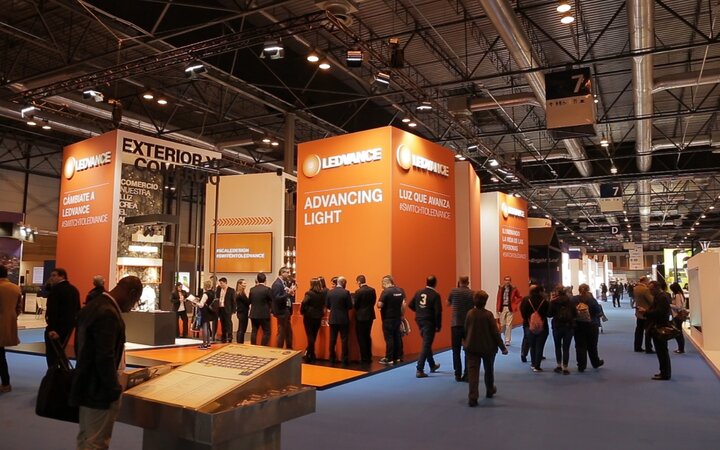 Más de 2.000 personas recorrieron el showroom de 162 m2 con la exposición de todas las novedades del portfolio de iluminación LED para el canal Profesional y Retail.