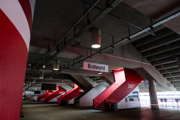 Rozwinęło się ono na przestrzeni ostatnich lat dzięki szeregowi inicjatyw wokół Allianz Arena, w tym pracom wynikającym z wycofywania tradycyjnych świetlówek. | Fot.: LEDVANCE, FC Bayern